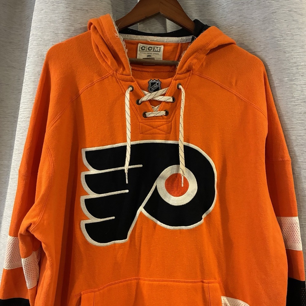 CCM Philadelphia Flyers NHL Lace Up Hoodie Mens XL Orange Black Sweatshirt - Picture 3 of 7